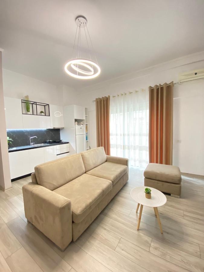 Newly Renovated One Bedroom Apartment In 地拉那 外观 照片
